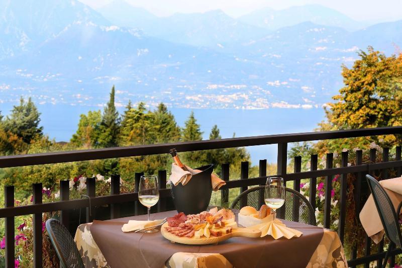 Costabella Hotel San Zeno di Montagna