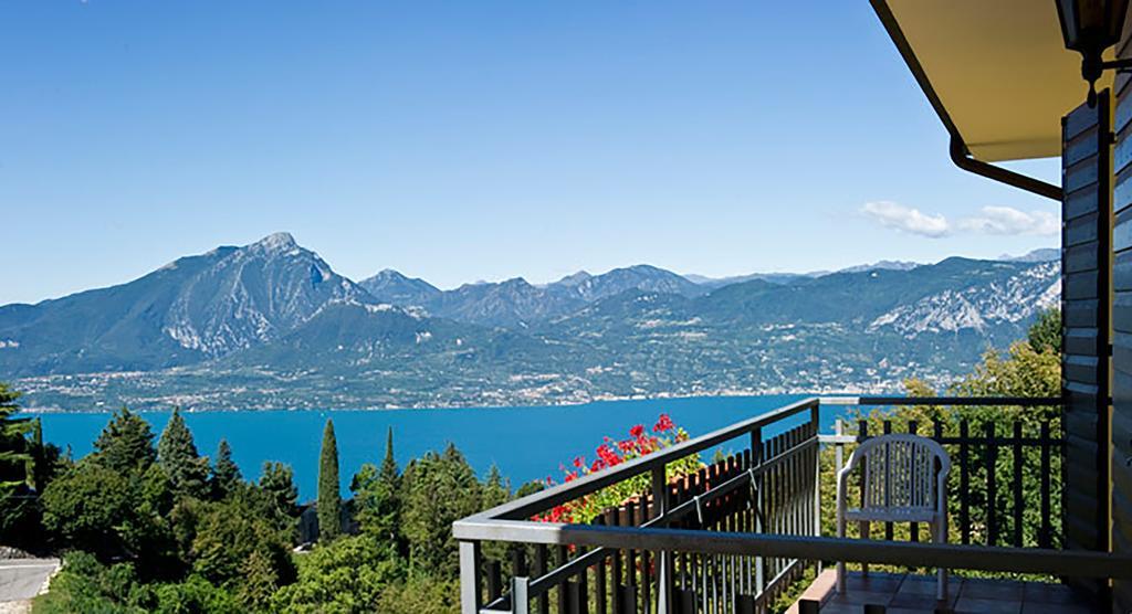 Costabella 3* San Zeno di Montagna